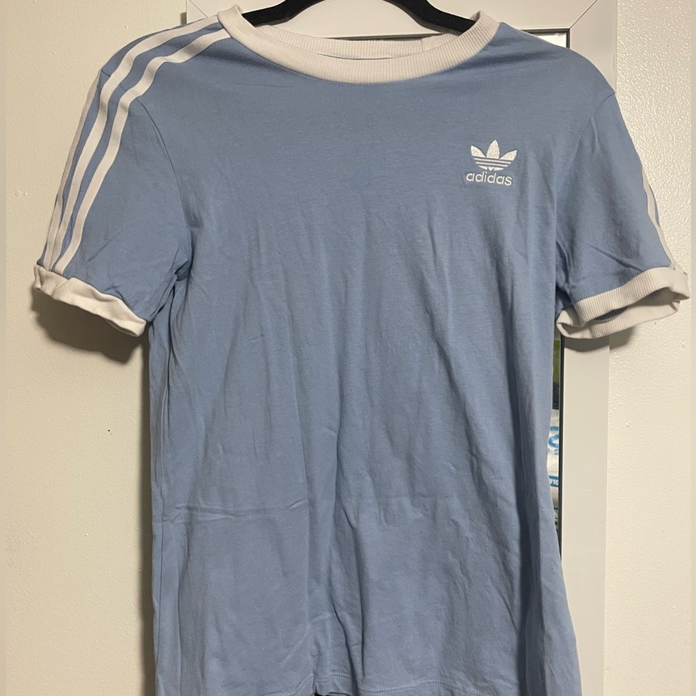ADIDAS short sleeve embroidered t-shirt
